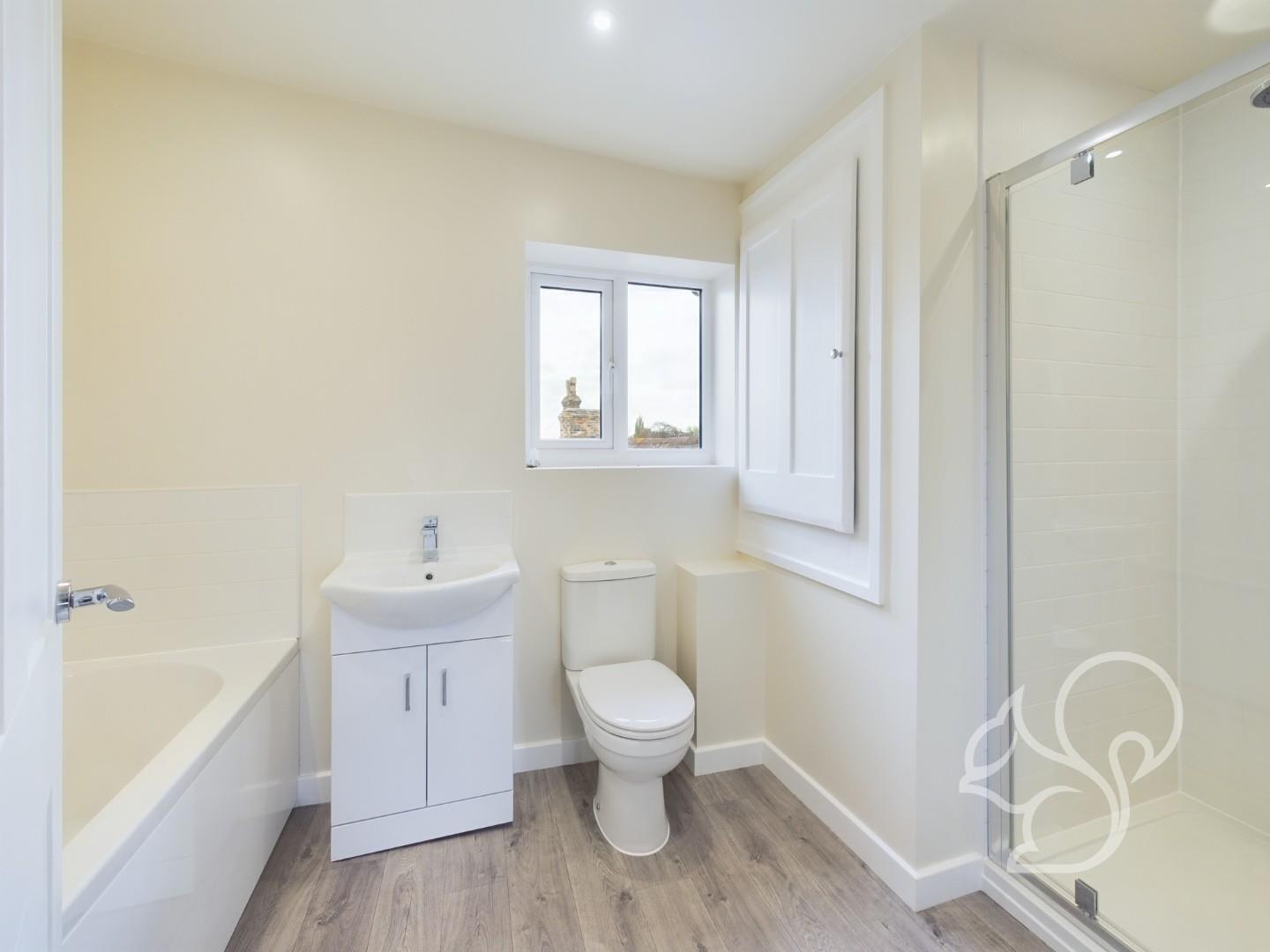 Ensuite 2